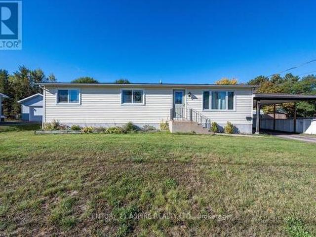 House for sale in Petawawa, Eastern Ontario