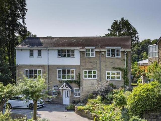 House for sale in Halifax, West Yorkshire