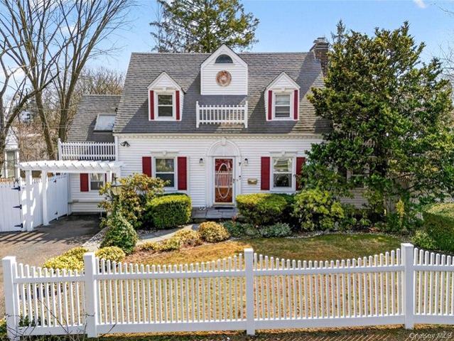House for sale in Scarsdale, New York