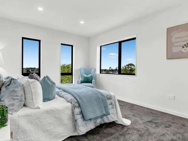 Townhouse for sale in Papatoetoe, Ōtara-Papatoetoe