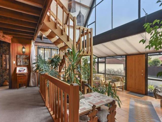 House for sale in Chaslands, Canterbury