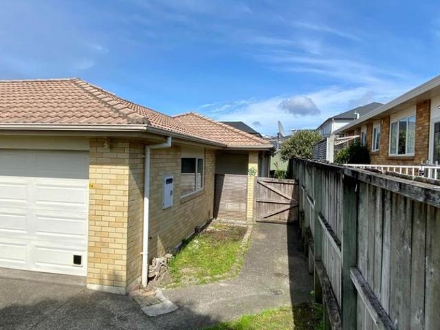 Apartment for rent in Paremoremo, Oroua County