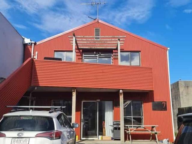 House for rent in Otakou