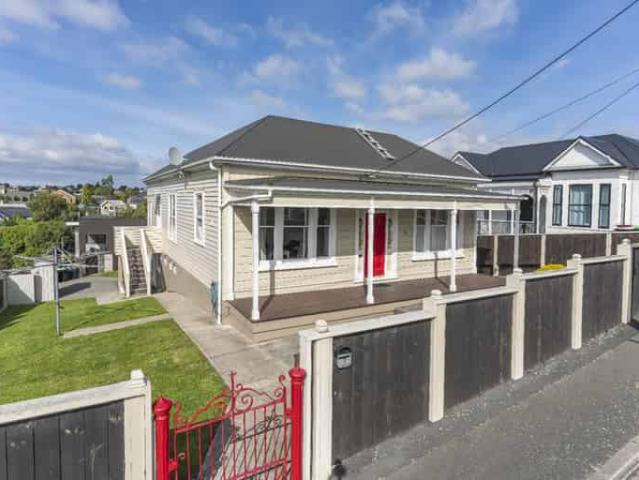 House for rent in Otakou