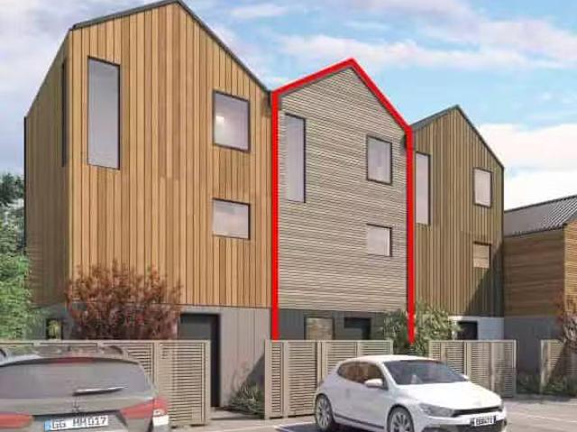 Apartment for sale in Chaslands, Canterbury