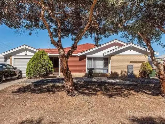 House for rent in Golden Bay, Western Australia