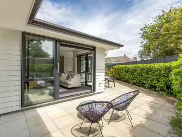 House for sale in Days Bay, Wellington