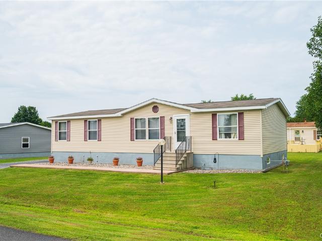 House for sale in Oneida, New York