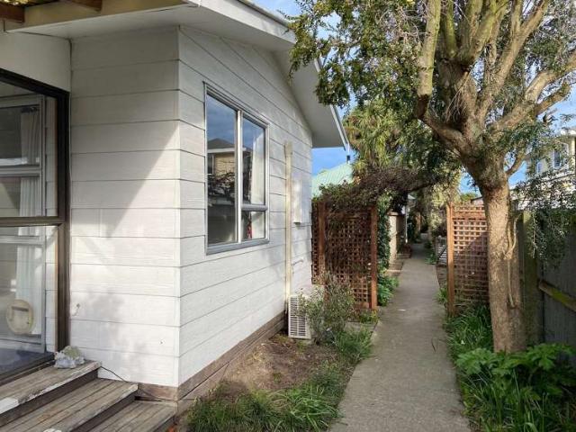 House for rent in Chaslands, Canterbury