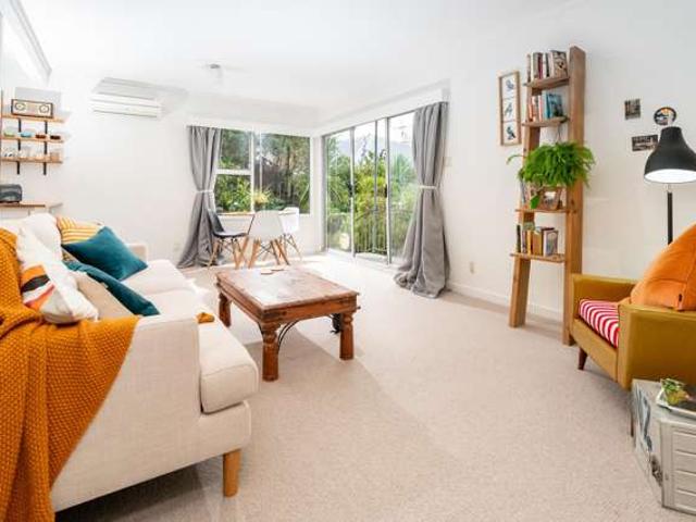 Apartment for sale in Matata, Wellington