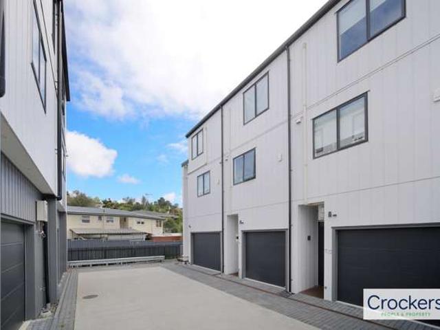 Townhouse for rent in Auckland