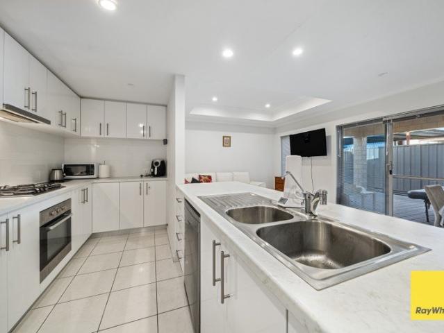 Villa for sale in Stirling, Western Australia