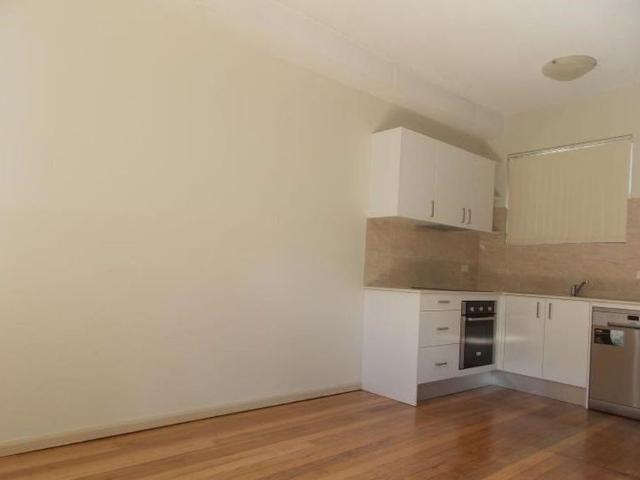 House for rent in Macquarie, Australian Capital Territory