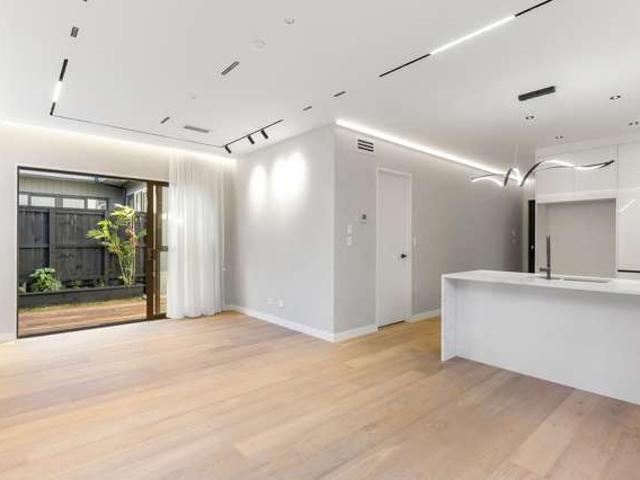 House for sale in Balmoral