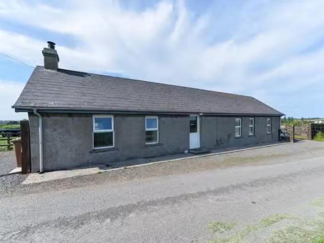 House to rent in Gorteeny, Connacht