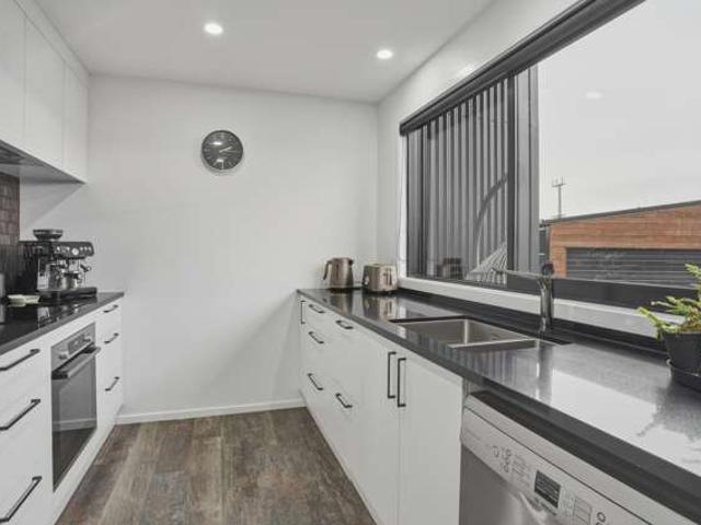 House for sale in Otakou