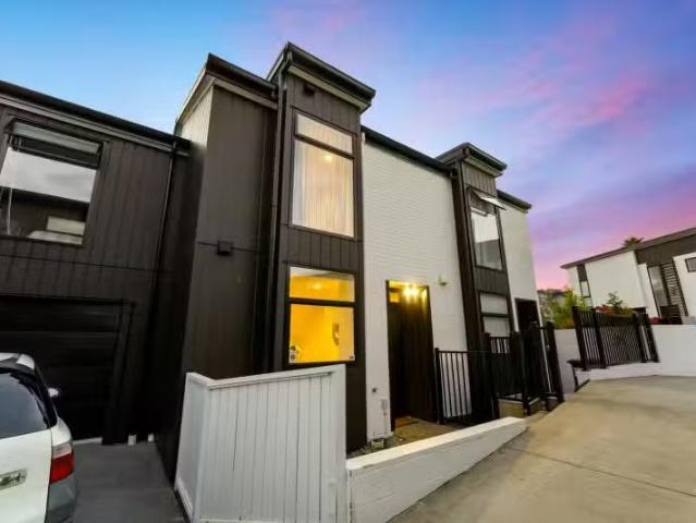 House for sale in Owhata