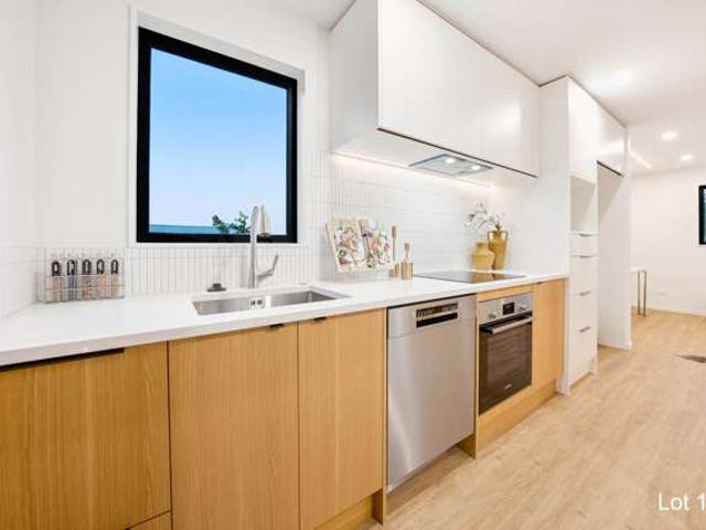 Townhouse for sale in Whangaparaoa, Oroua County