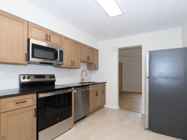 Condo for rent in Springfield, New Jersey