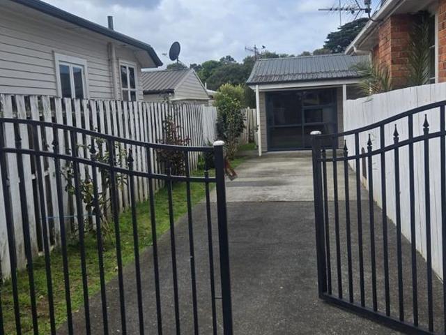 House for rent in Māngere East, Māngere-Ōtāhuhu