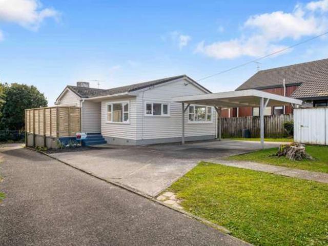 House for sale in Wairau Valley