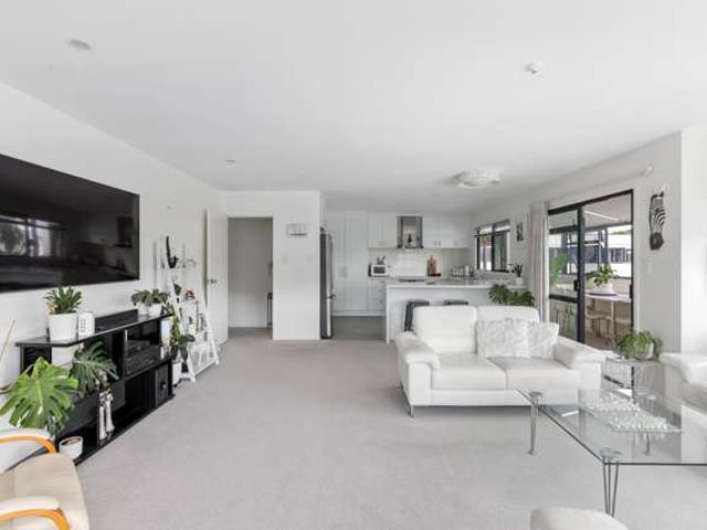 Apartment for sale in Orewa