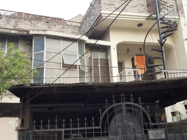 House for sale in Model Town