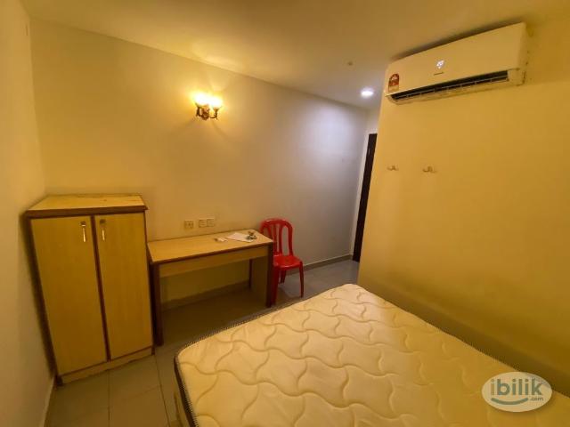 Room for rent in Petaling, Alam Impian