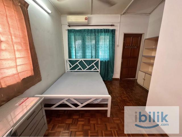 Room for rent in PJU 6, Petaling Jaya