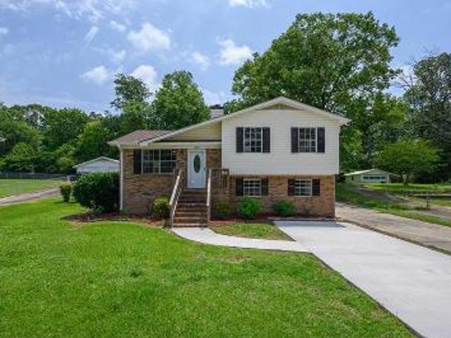 House for sale in Pleasant Grove, Alabama