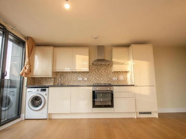 House for rent in Seven Kings, Greater London
