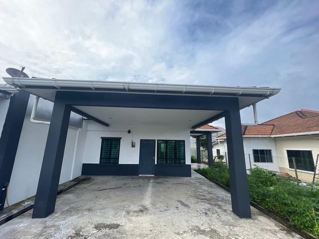 Terraced House for sale in Kuching
