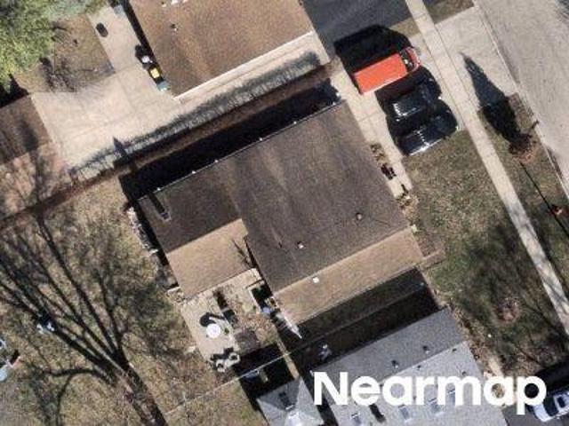 House for sale in Wheeling, Illinois