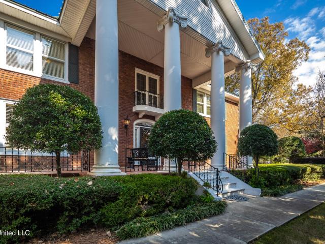 House for sale in Town of Walls, Walls
