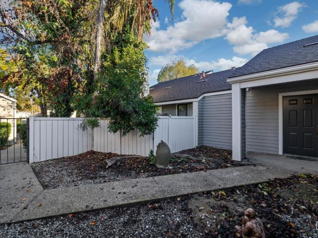 Condo for sale in Bakersfield, California