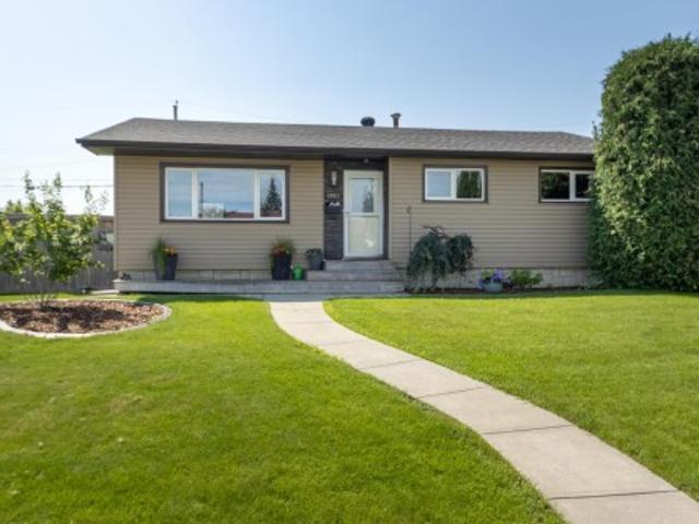 House for sale in Wedgewood, Alberta