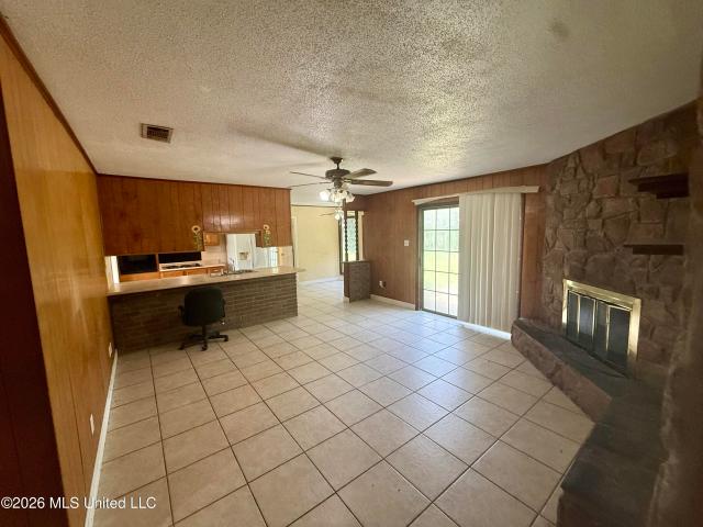 House for sale in Ocean Springs, Mississippi