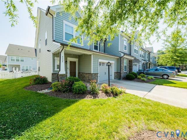 Townhouse for sale in Virginia