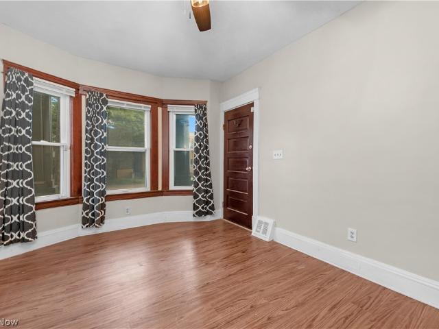 House for sale in Detroit - Shoreway, Cleveland