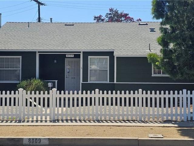 House for sale in Van Nuys Neighborhood Council District, Canoga Park
