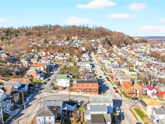 House for sale in Ellwood City, Pennsylvania