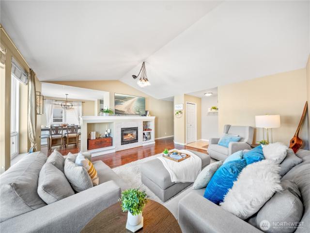 Condo for sale in Lake Stevens