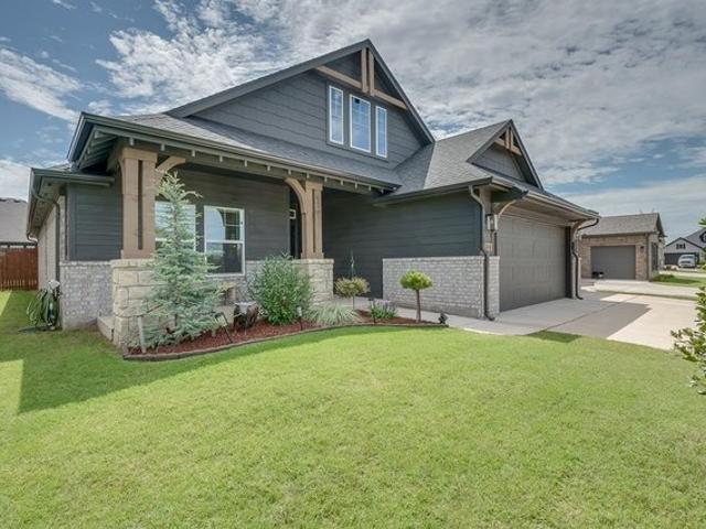 House for sale in Yukon, Oklahoma