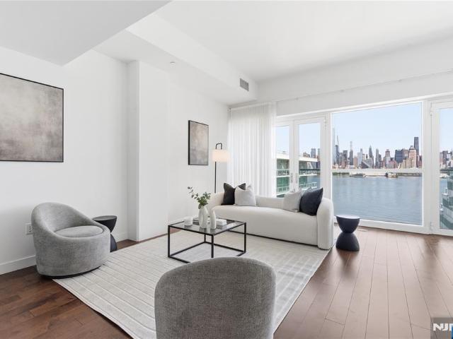 Condo for sale in Hudson, New Jersey