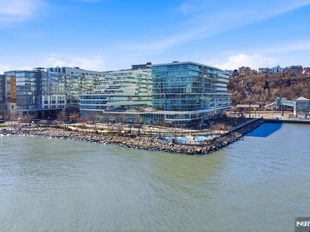 Condo for sale in Hudson, New Jersey