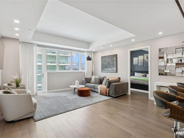 Condo for sale in Hudson, New Jersey