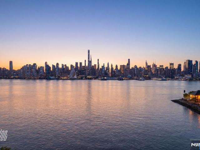 Condo for sale in Hudson, New Jersey