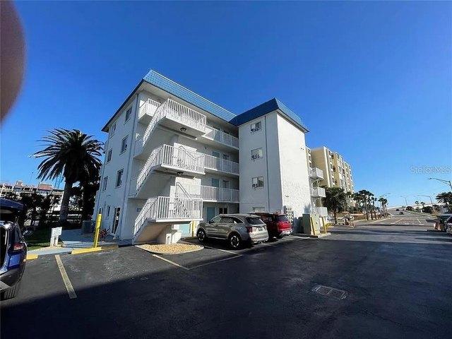 Condo for sale in Clearwater, Florida