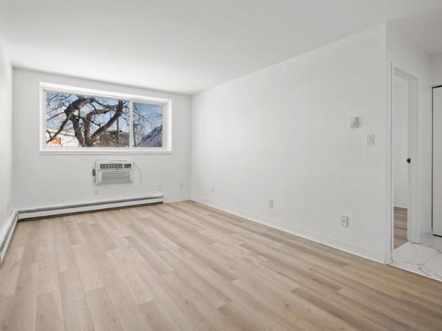 Apartment for rent in East St. Paul, Manitoba