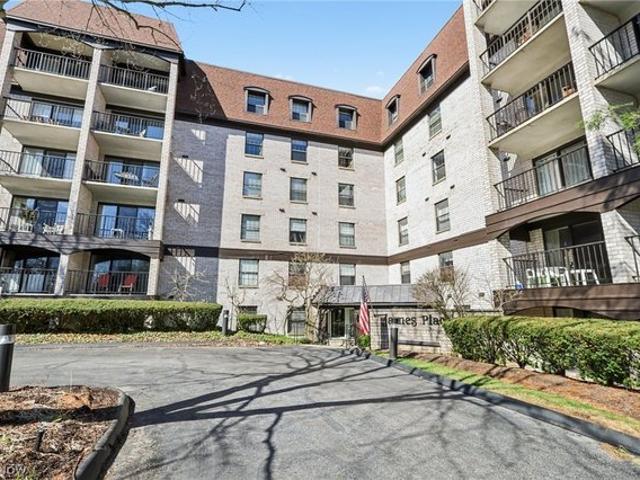 Condo for sale in Westlake, Ohio